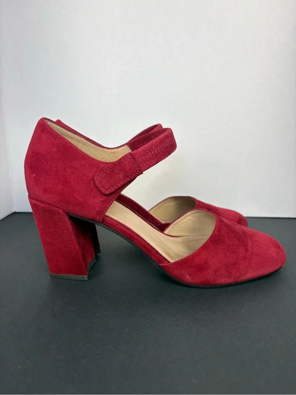 Mary Jane Block Heel Pumps in Burgundy red Suede 3 inch heel Size 8